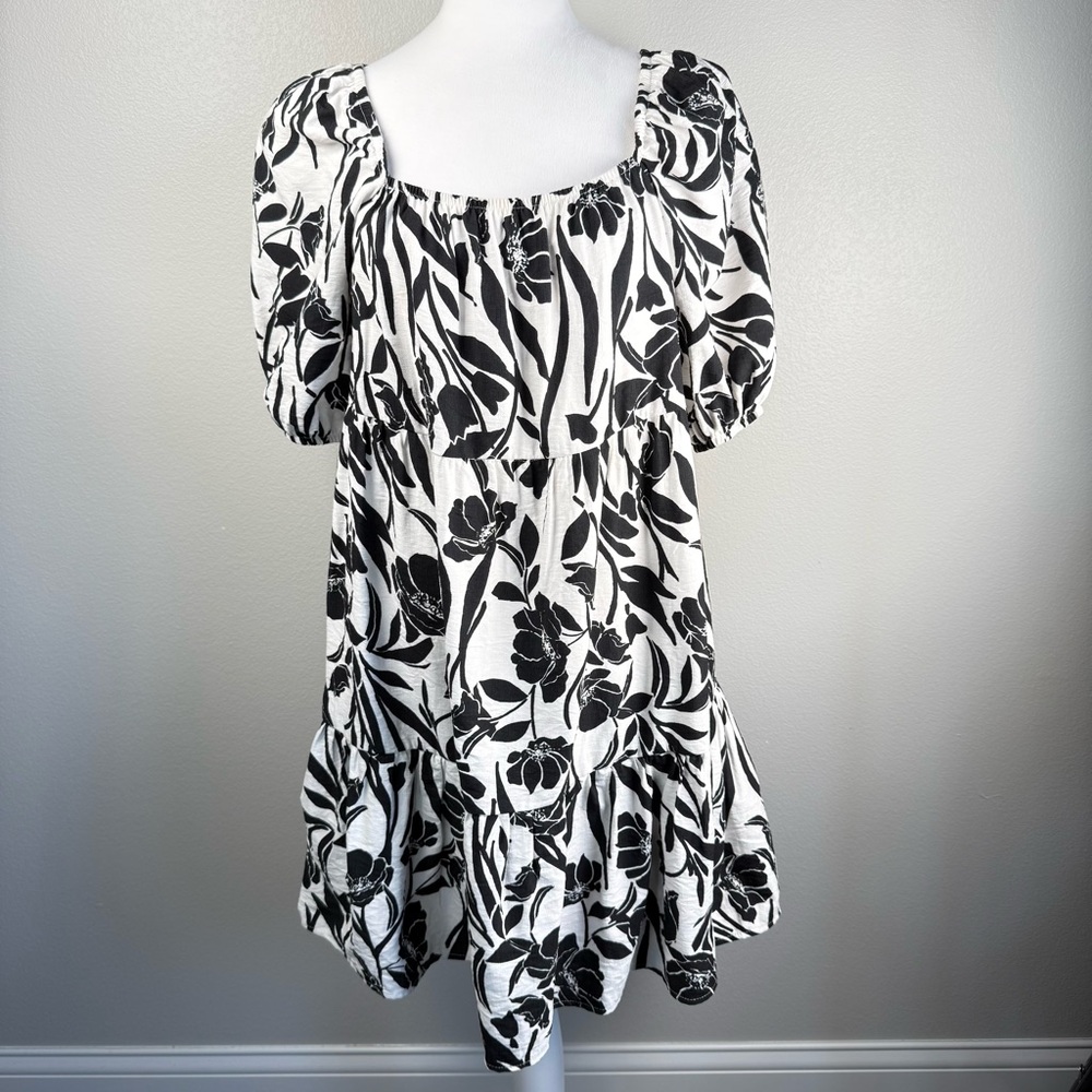 LC Waikiki Black and White‎ Floral Pattern Linen Look Dress
